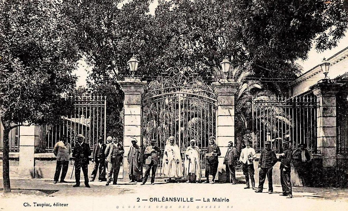 1719- Orleansville - La Mairie.jpg